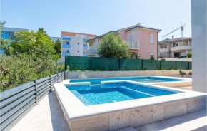 Nice Apartment In Podstrana With Wifi